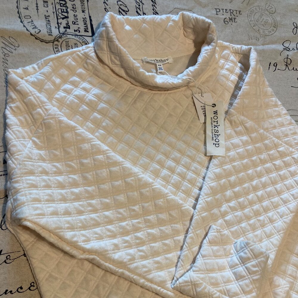 Workshop Republic Clothing Junior Size M Cream Quilted Long Sleeve Pullover. NWT